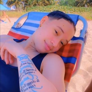 Meet your Posher, Amber